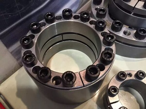 booth25-DF62-02