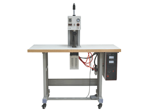 booth25-DD33-02